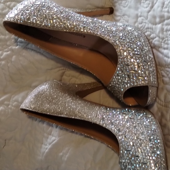 De Blossom Collection - Picture 2 of 2